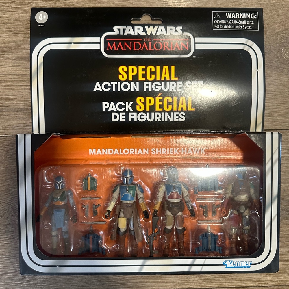 Star Wars Mandalorian Shriek-Hawk Action Figure Set